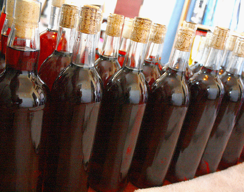 https://blog.homebrewing.org/wp-content/uploads/2021/02/Bottled-Wine-That-Has-Been-Sweetened.png